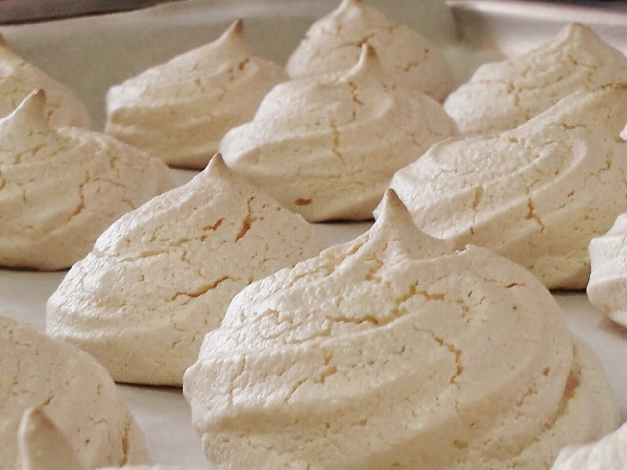 MERENGUES. LA FORMA MÁS DULCE DE APROVECHAR LAS CLARAS