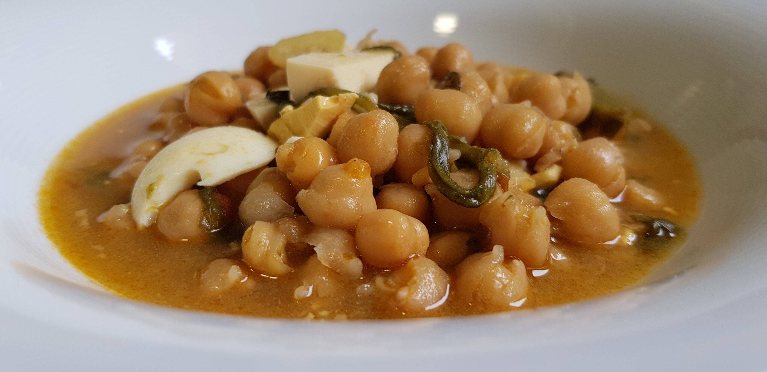 POTAJE DE GARBANZOS Y ACELGAS. PARA LOS DÍAS DE FRÍO.
