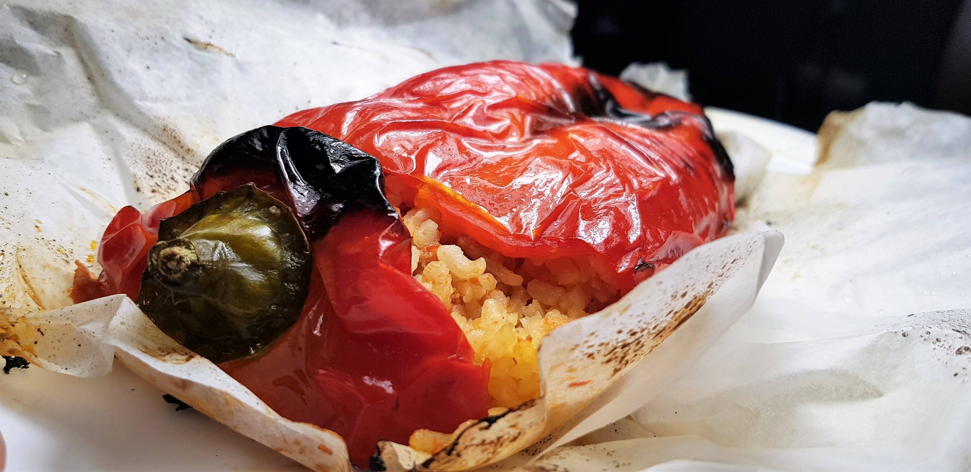 PIMIENTOS RELLENOS DE ARROZ, CARNE PICADA Y ATÚN. DELICIOSOS