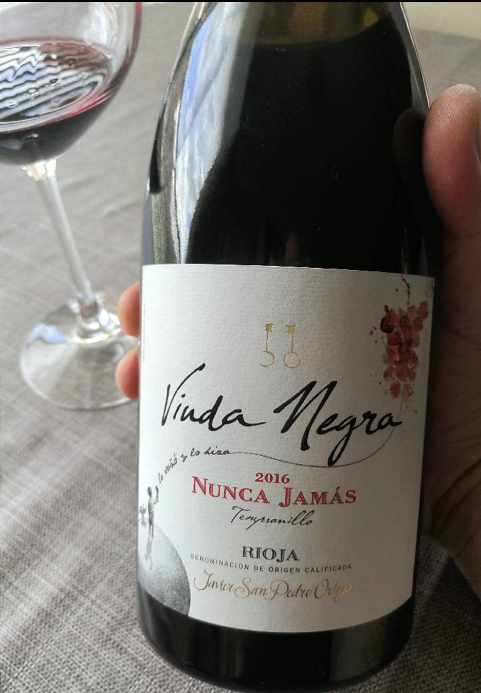 VIUDA NEGRA. LOS VINOS DE OTILIO