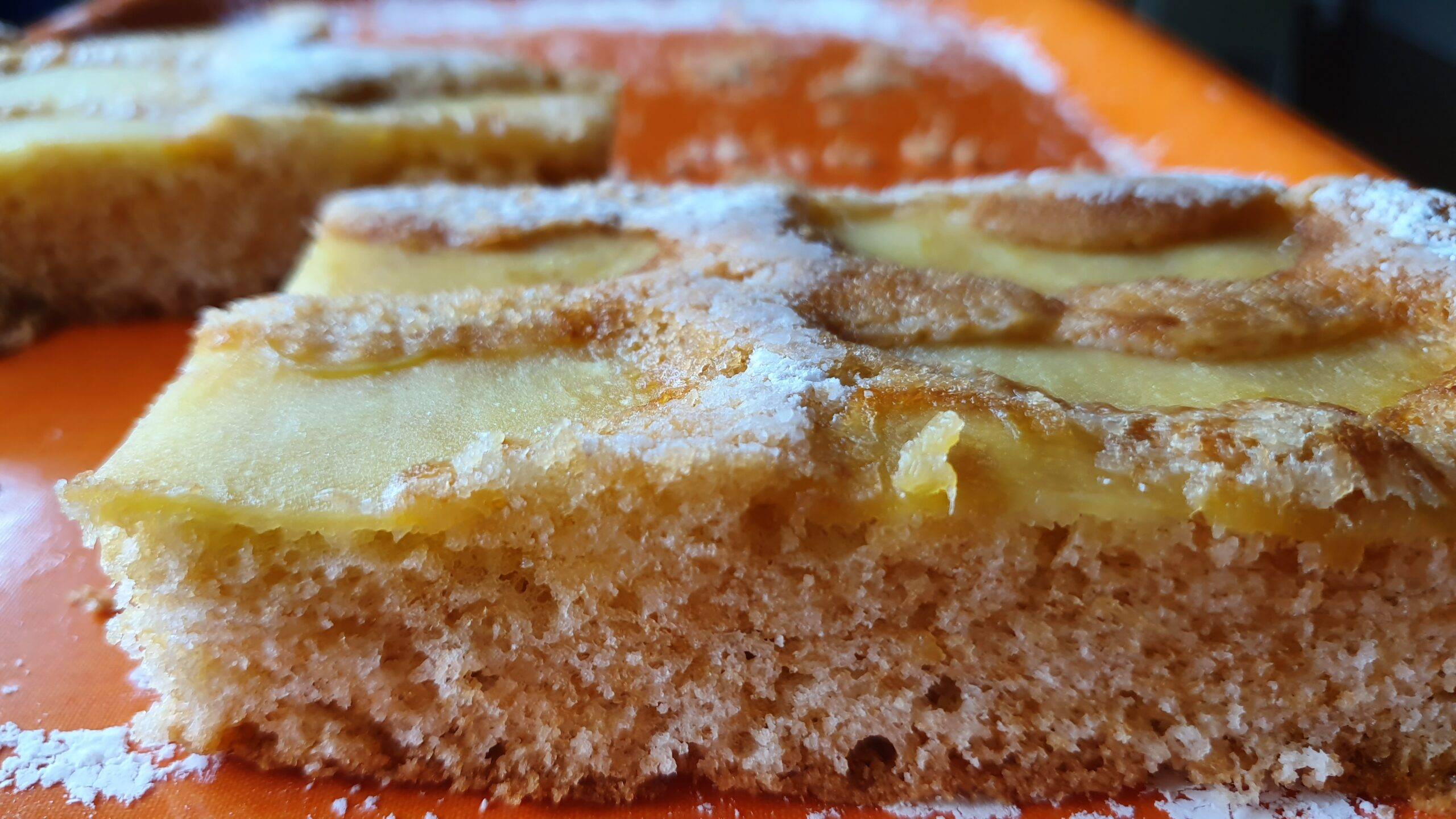 COCA DE MANZANA. LA DE MI MADRE.