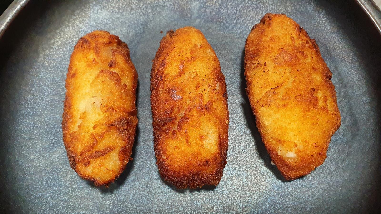 CROQUETAS FEAS DE JAMÓN. UNA DELICATESEN.