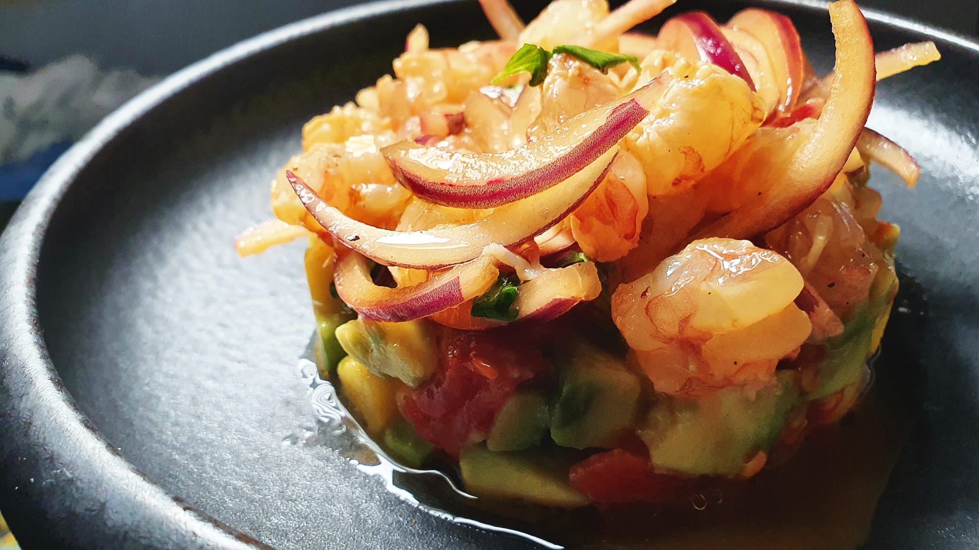 TARTAR DE GAMBAS. UNA DELICIA.