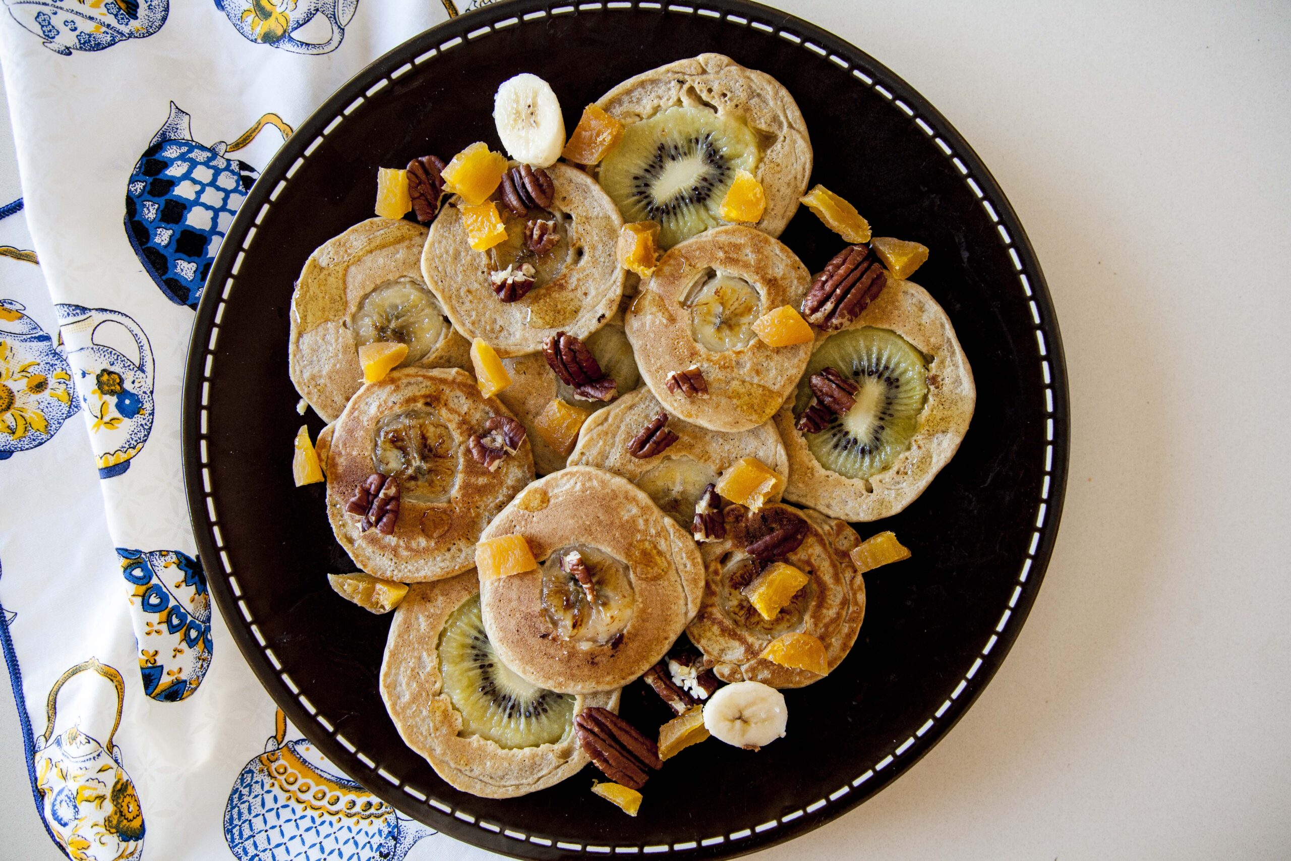 TORTITAS DE PLÁTANO Y KIWI. ALIMENTACIÓN EN CARRERA.