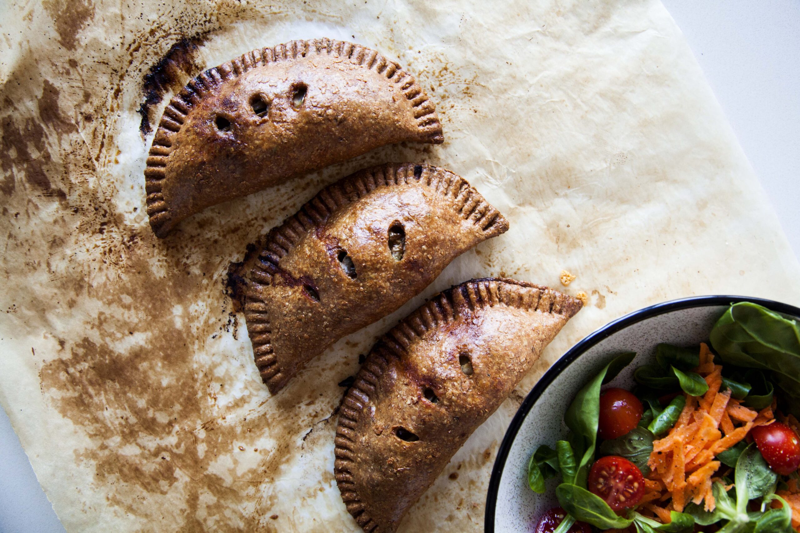 EMPANADILLAS CASERAS DE CHAMPIÑONES Y JAMÓN. EL KILÓMETRO 43…