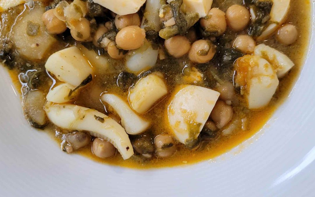 POTAJE DE GARBANZOS CON SEPIA