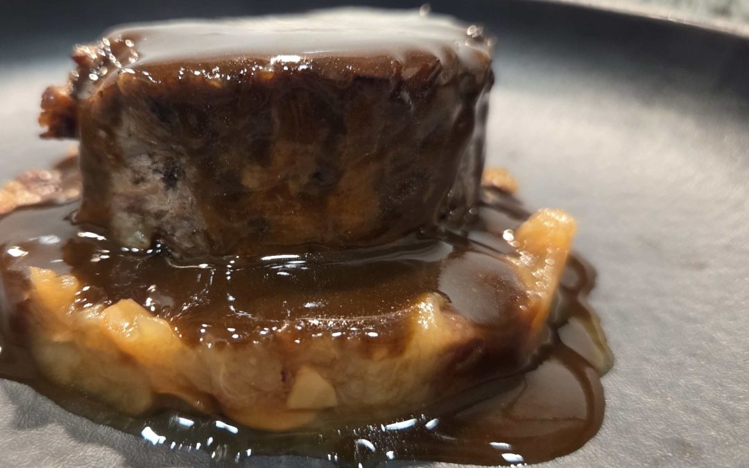 RABO DE TERNERA CON REDUCCIÓN DE CHOCOLATE.